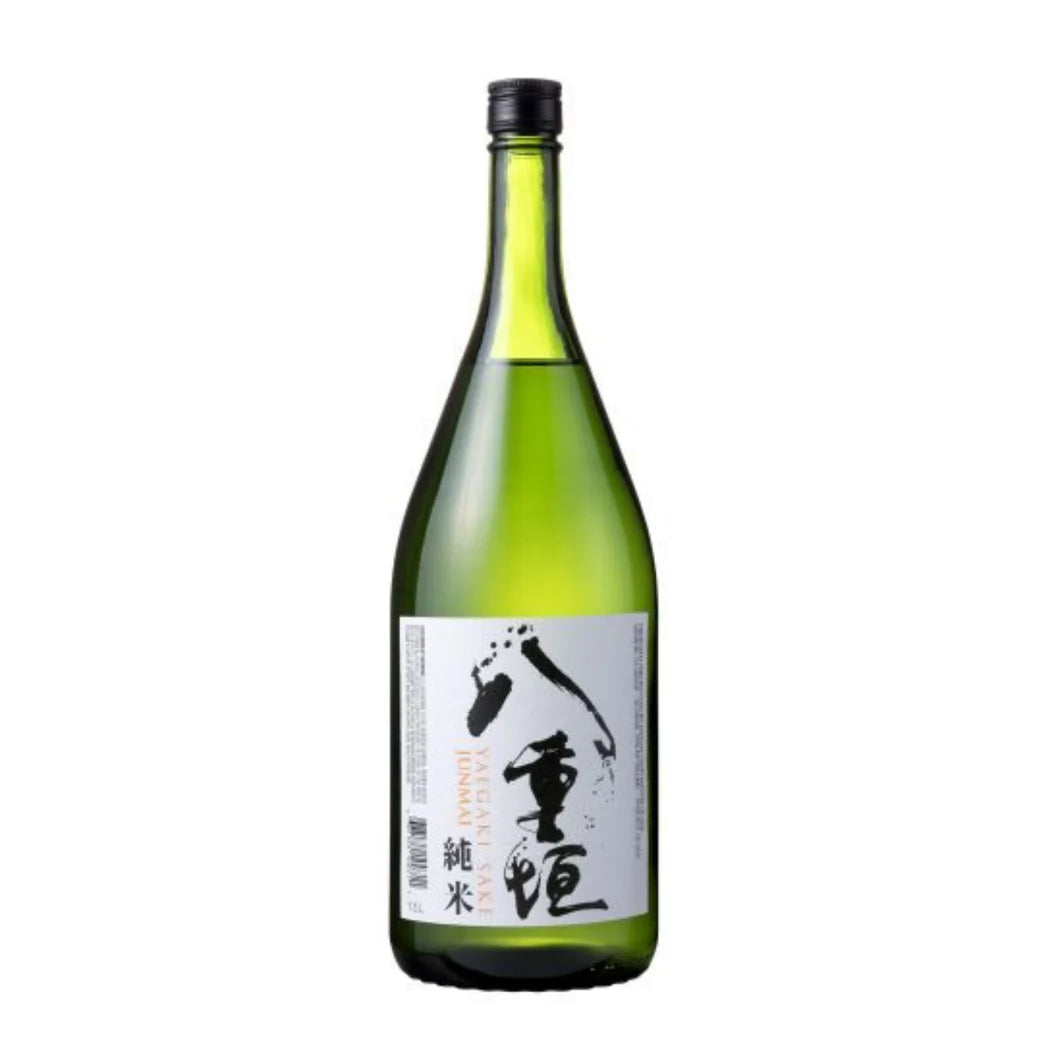 YAEGAKI PURE DRY SAKE
